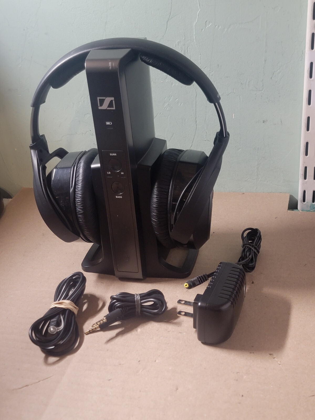 SENNHEISER RS175 Digital Wireless Surround Sound Headphones For TV 3.5mm Optical