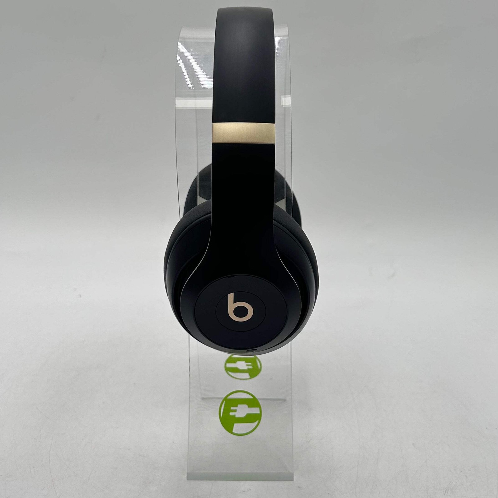 Beats Studio Pro Wireless Over-Ear Bluetooth Headphones Black Gold A2924