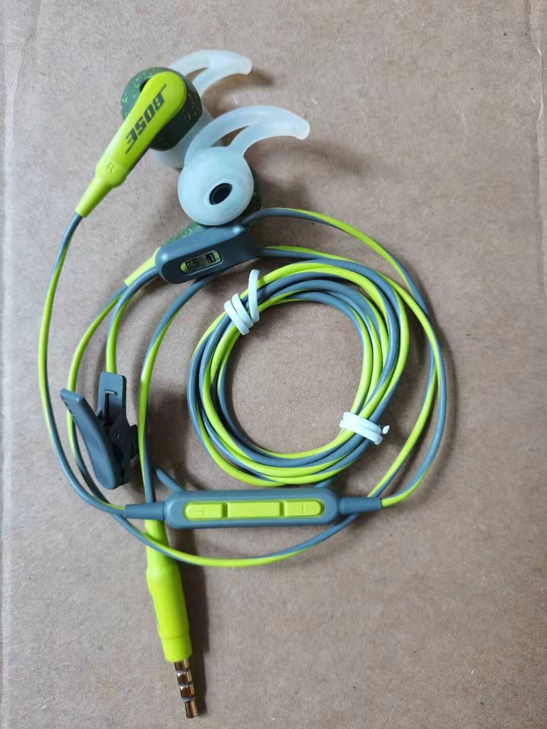 SoundSport In-Ear Earphones Headset For Apple ios Version Energy Green
