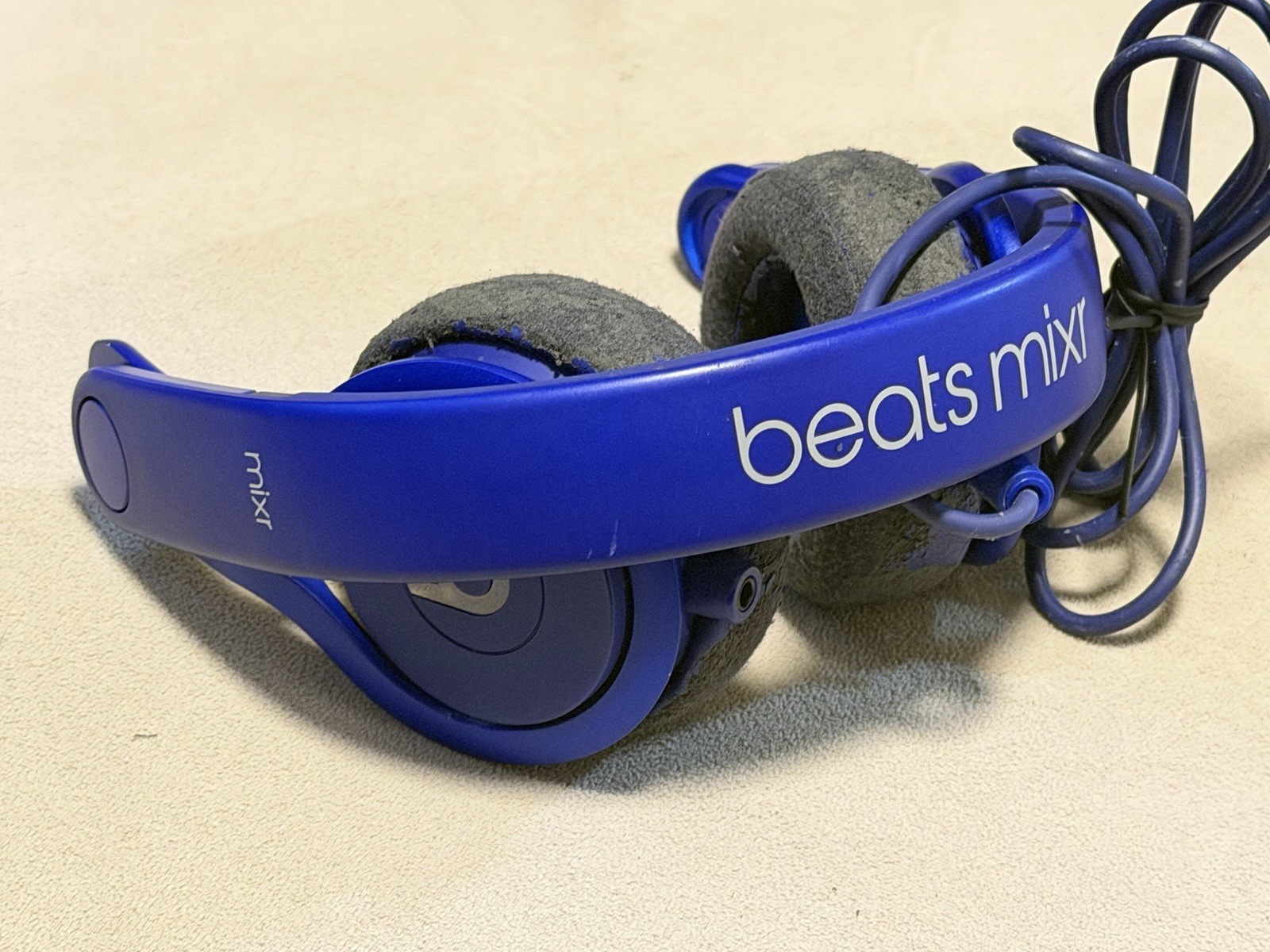 Beats by Dr. Dre Mixr Headphones – Candy Blue – with cord **Needs Earpads**