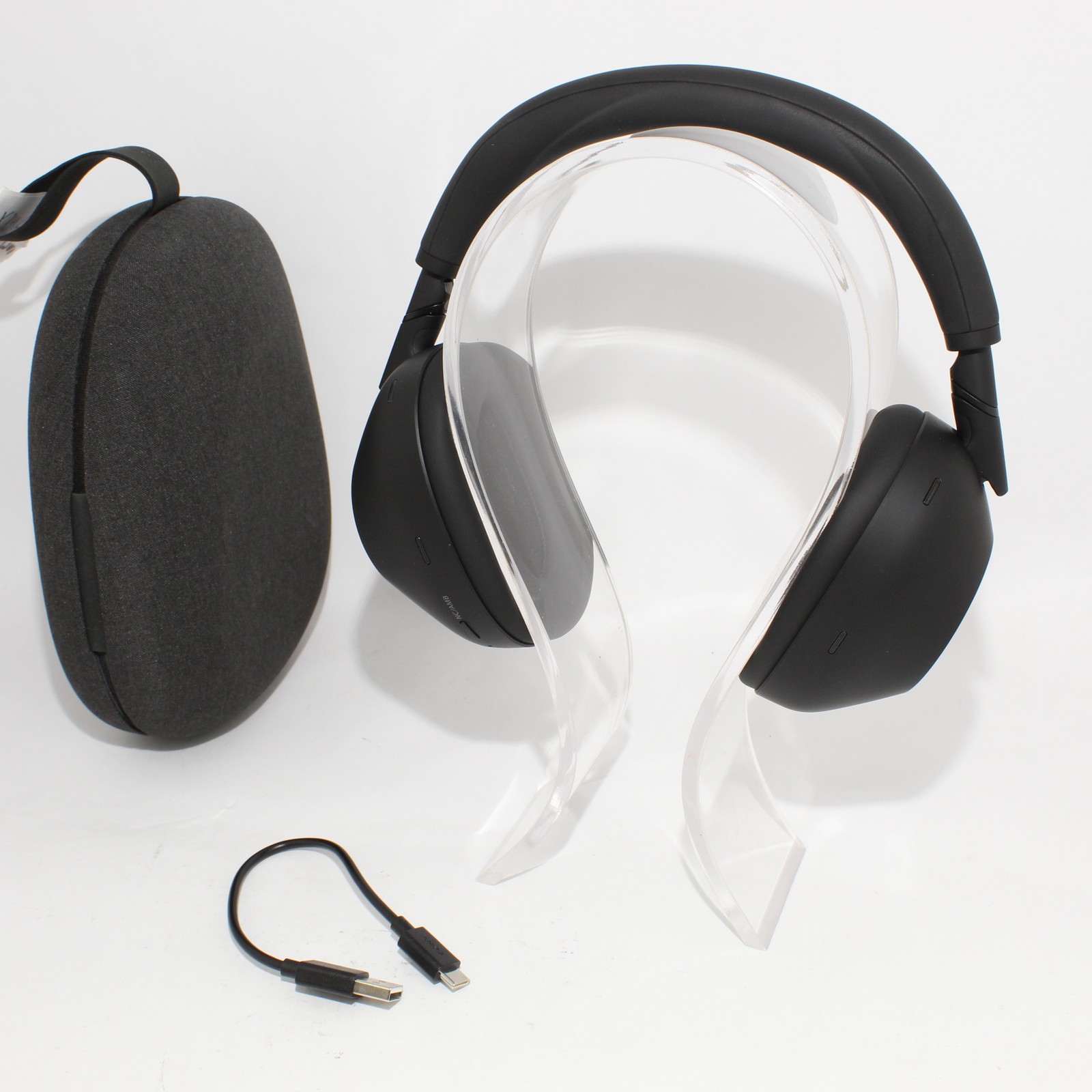 Excellent Sony WH-1000XM6 XM6 Bluetooth Noise Canceling Headphones Black BUNDLE