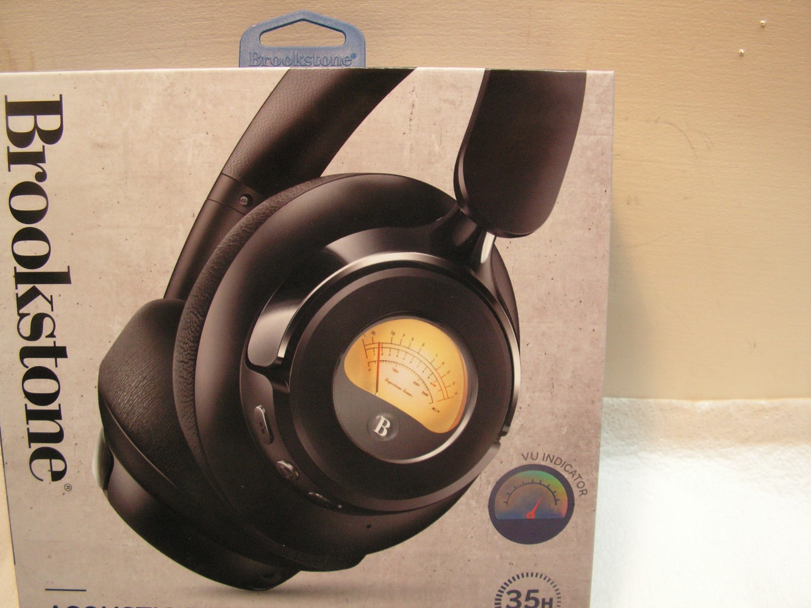 Brookstone Acoustic Pro Wireless Metered Headphones 35 Hours Bluetooth NEW
