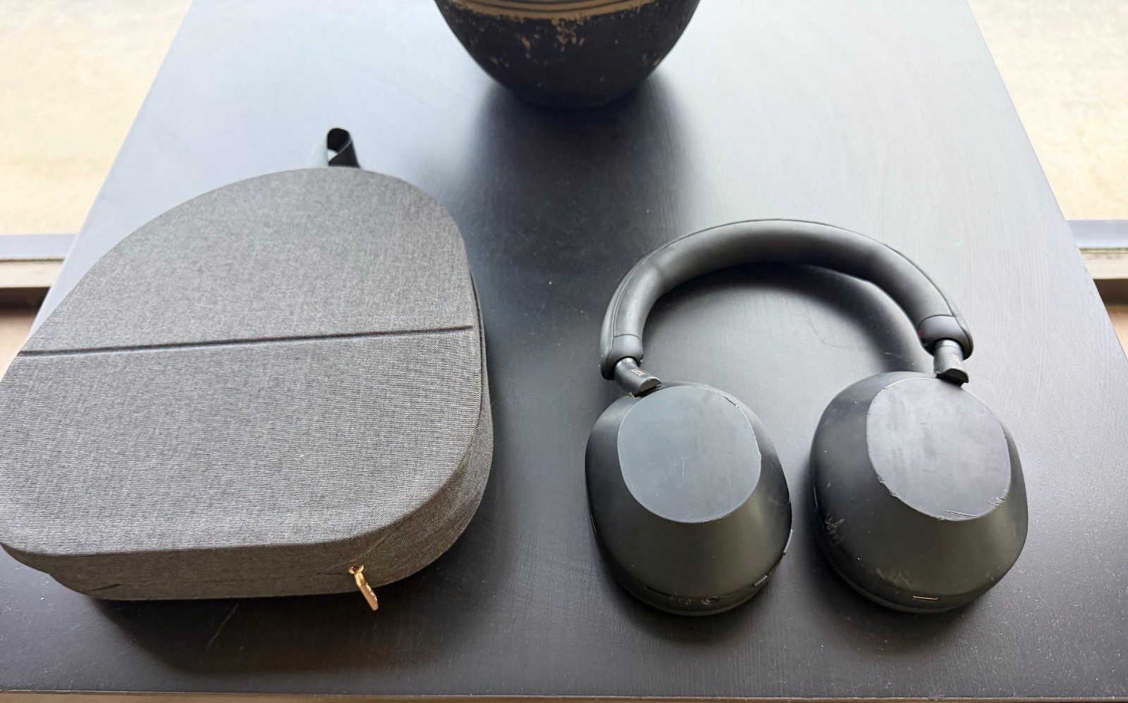 Sony WH1000XM5 Wireless NoiseCanceling OverEar Headphones READ| New pads |BLACK
