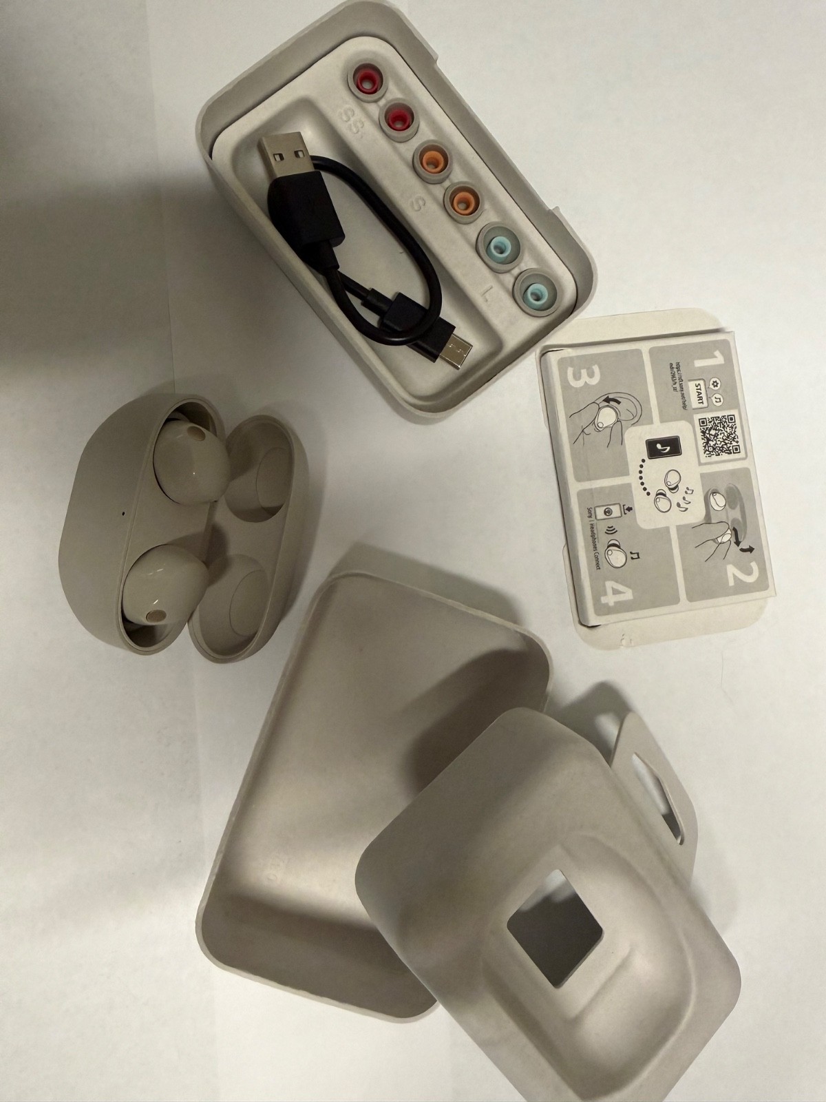 Sony WF-1000XM5 Wireless In-Ear Headphones – Silver