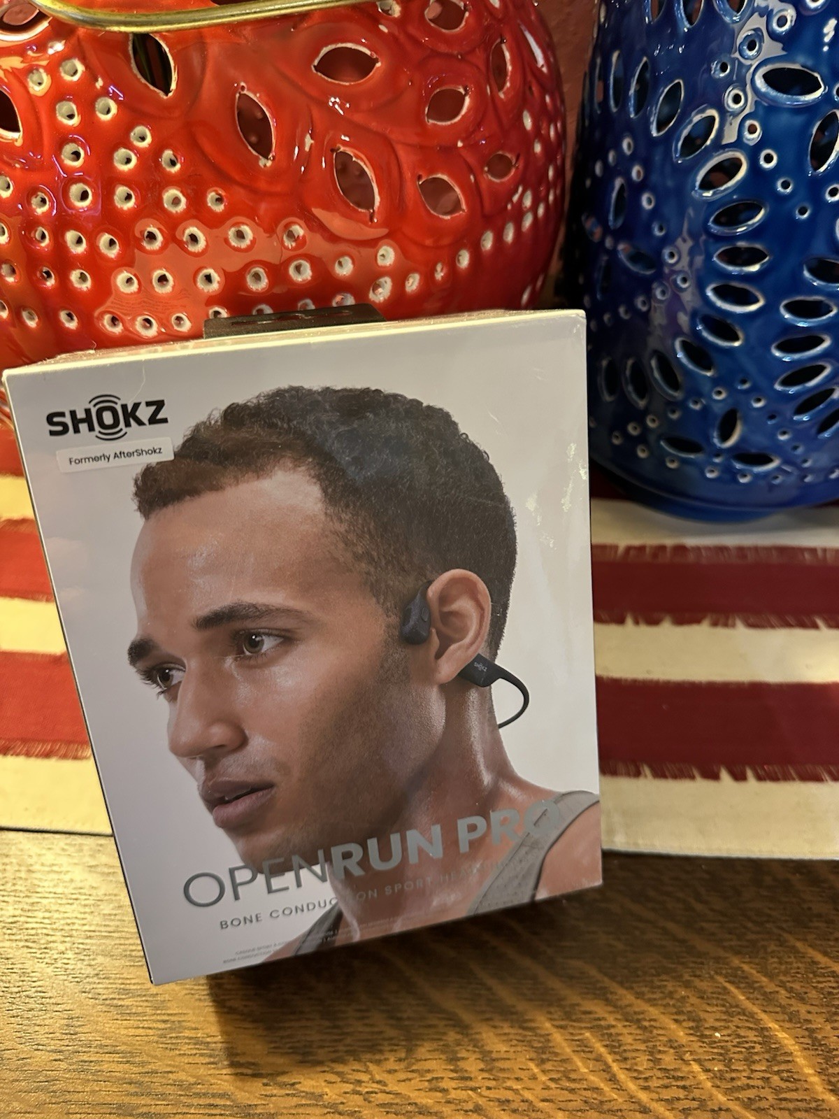 Shokz OpenRun Pro Black Bone Conduction Bluetooth Sports Headphones S810 NIB NEW