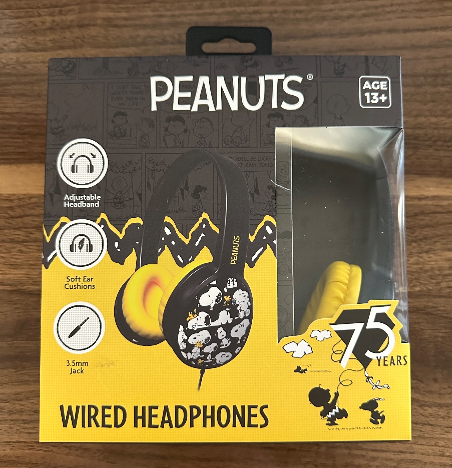 Peanuts SNOOPY WOODSTOCK Black Yellow Wired Headphones 75 Years
