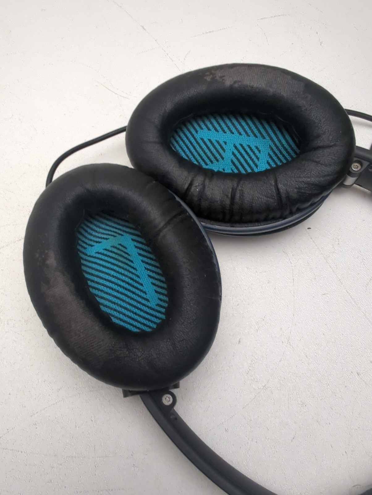 Bose QuietComfort 25 Acoustic Noise Cancelling Headphones READ