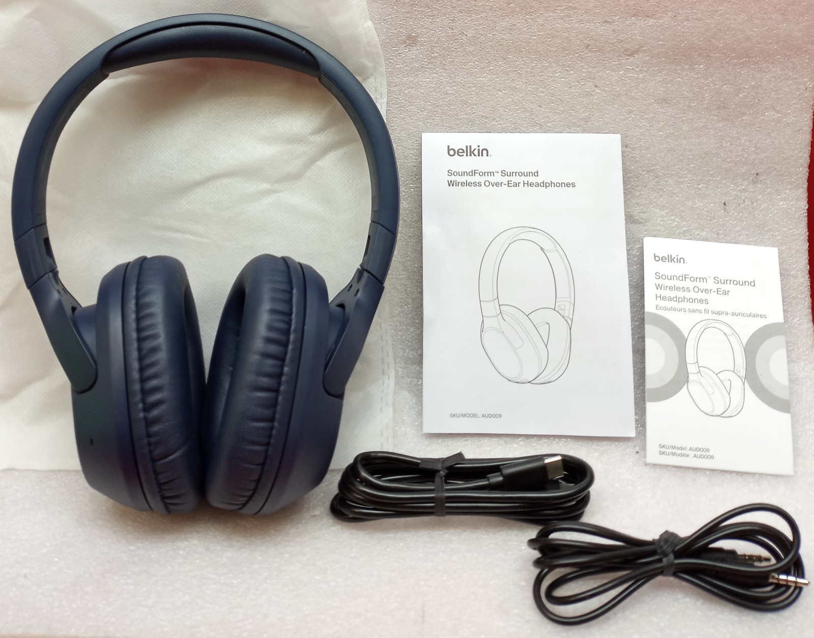 Belkin SoundForm Surround Over-Ear Sound Isolating True Wireless Headphones