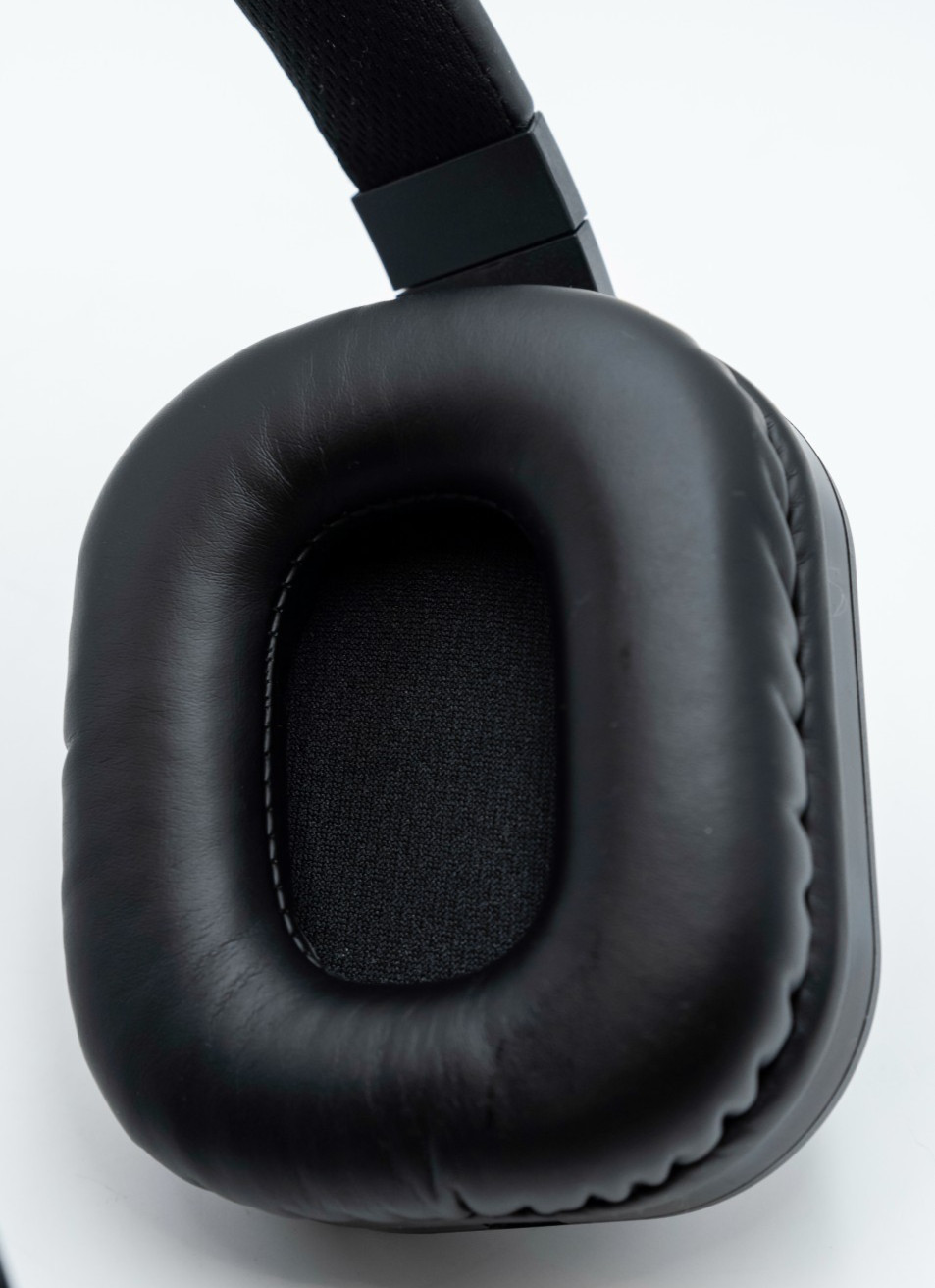 TV EARS Voice Clarifying Headphones 100 Ft Over Ear