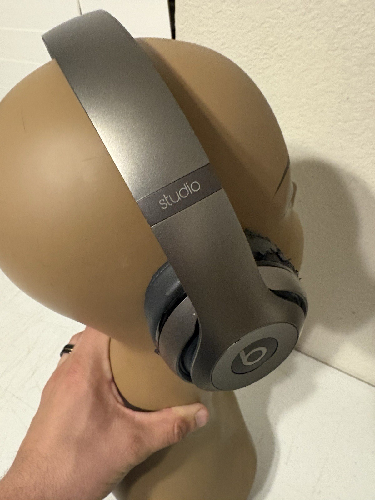 Beats by Dr. Dre Studio Wireless Over the Ear Headphones – Titanium