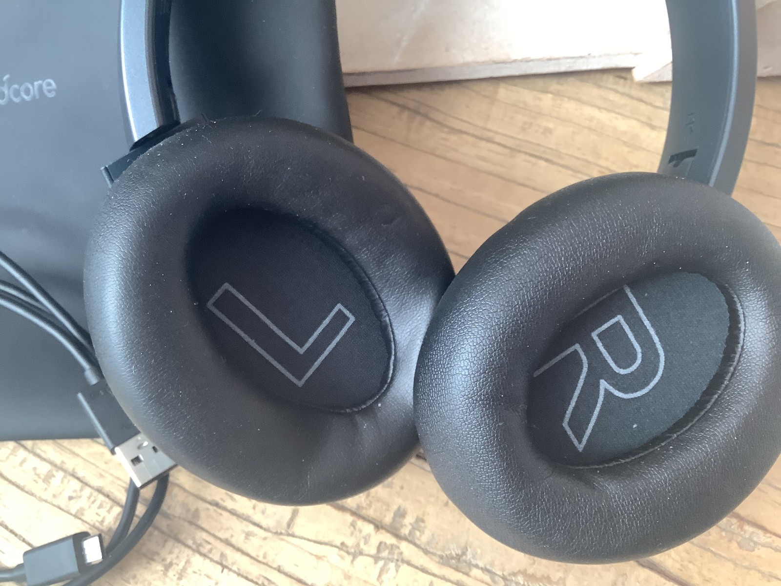 Soundcore by Anker Q20i Hybrid Active Noise Cancelling Headphones, Big Bass