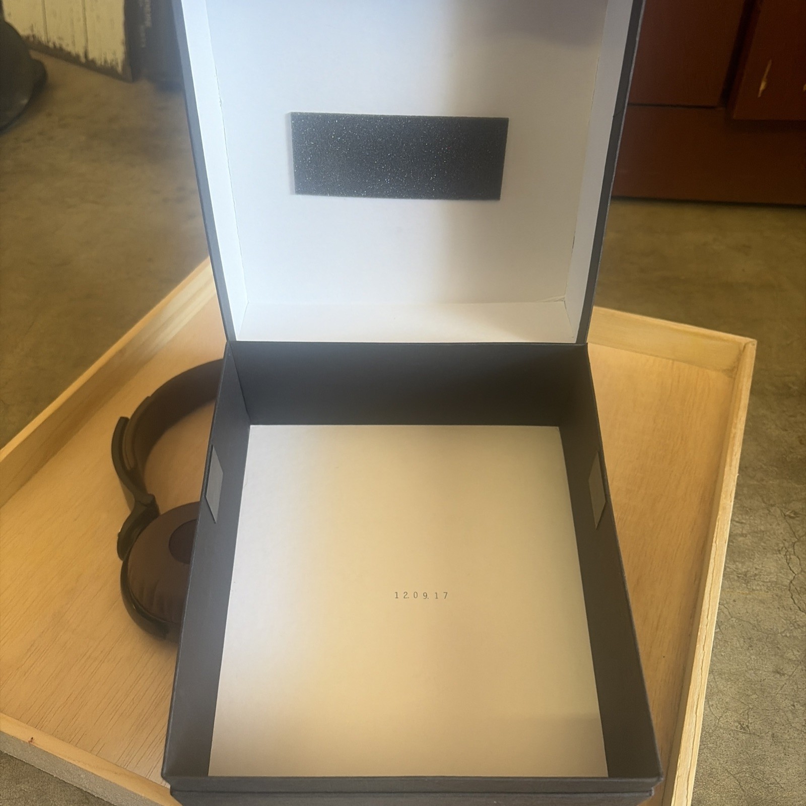 Sony MDR-XB600 Extra Bass Wired Over Ear Headphones Black Brown w/ Box Cable