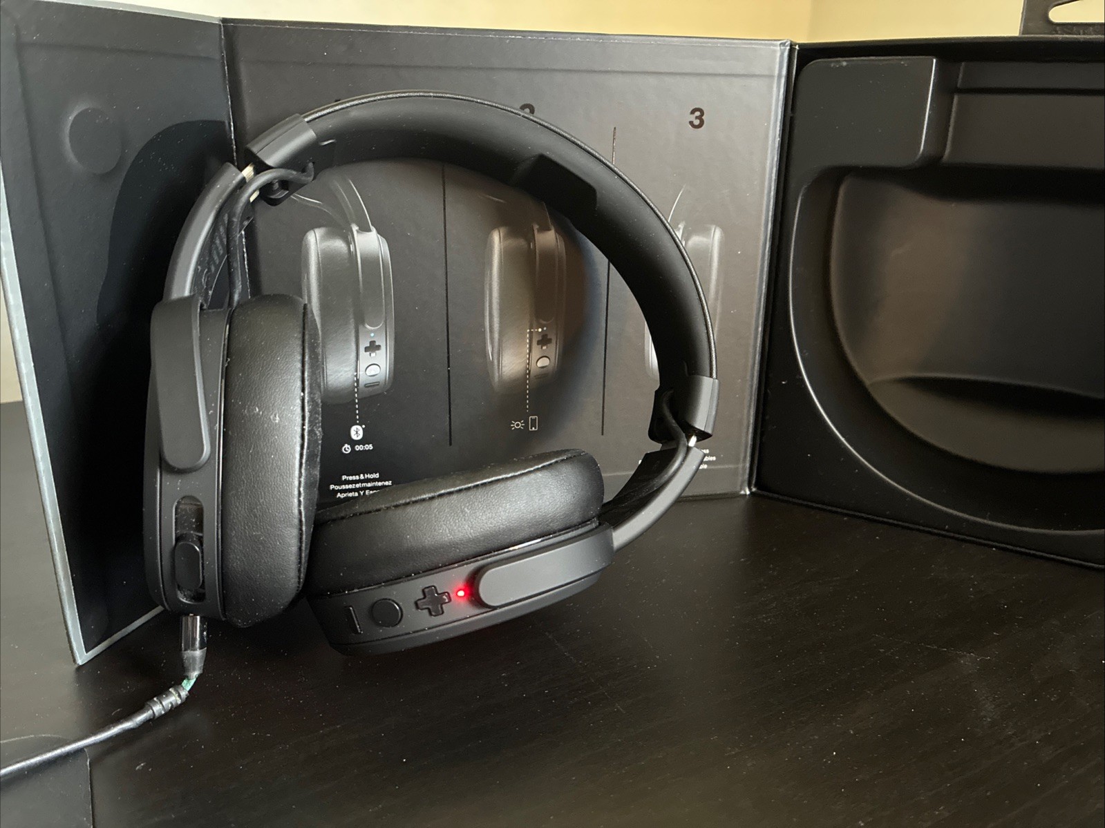 Skullcandy Crusher Wireless Headphones – Black – Used Excellent Condition
