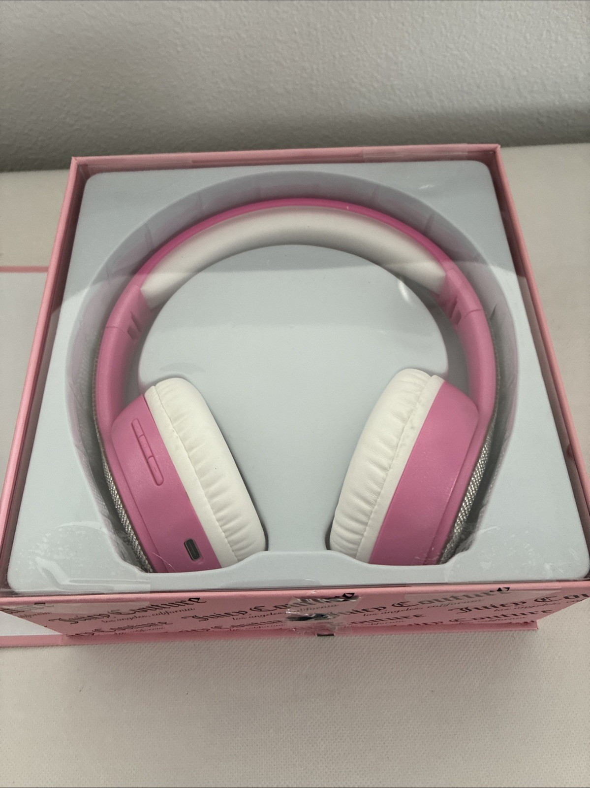 New Juicy Couture Bling Hot Pink Rhinestone Wireless Headphones