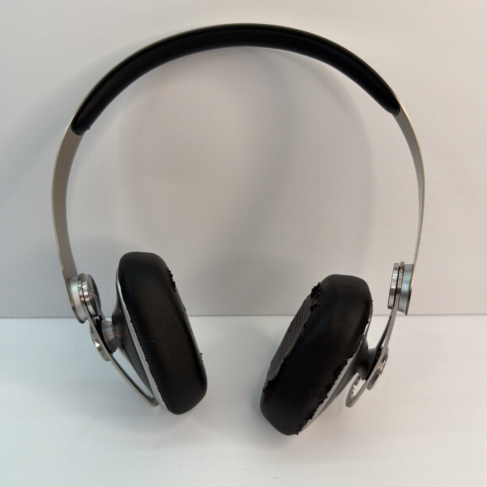 As-is Moshi Avanti C USB Type-C On-Ear Headphones