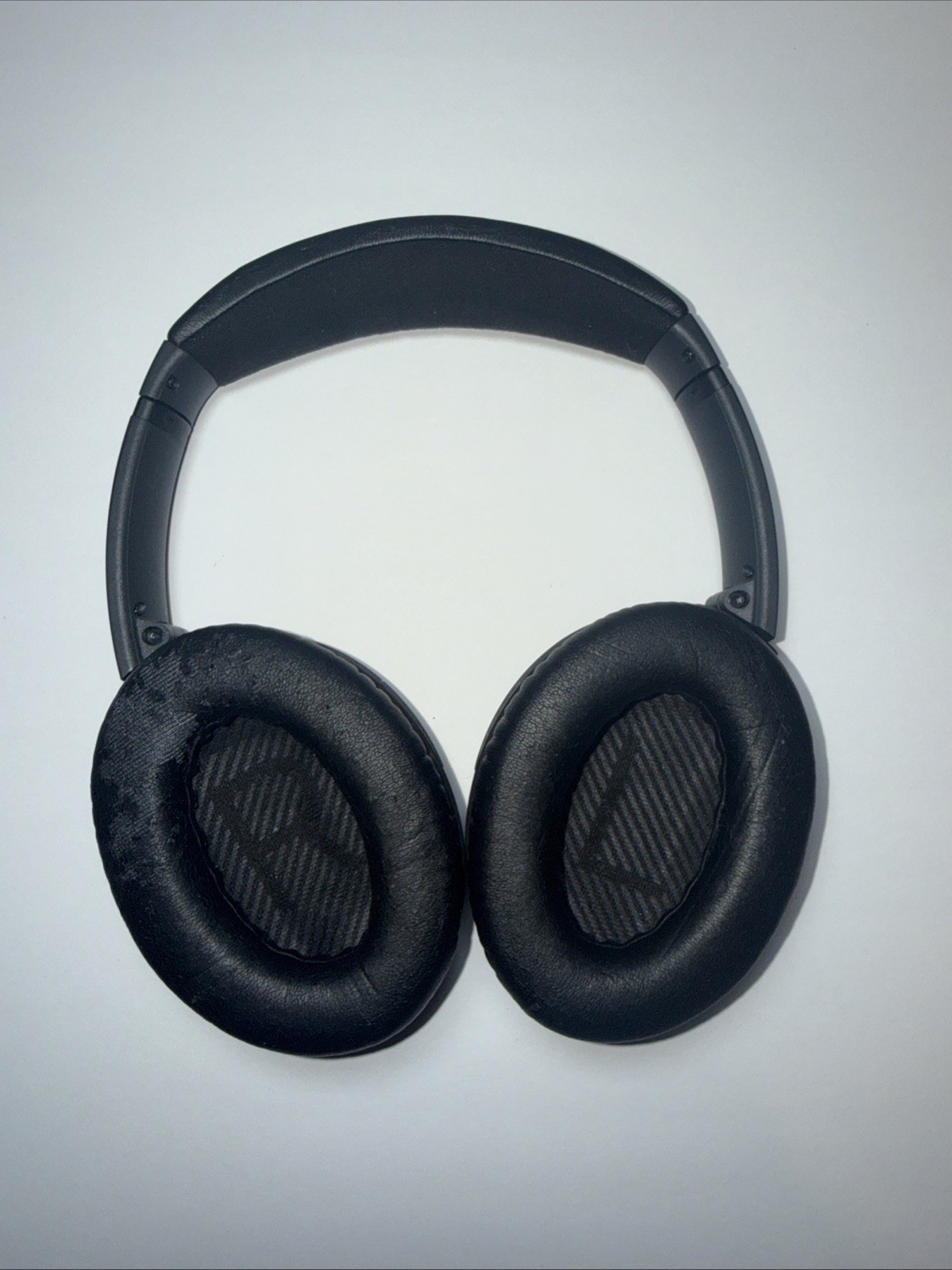 Bose QuietComfort 35 Wireless Noise Cancelling Headphones – Series I – Black