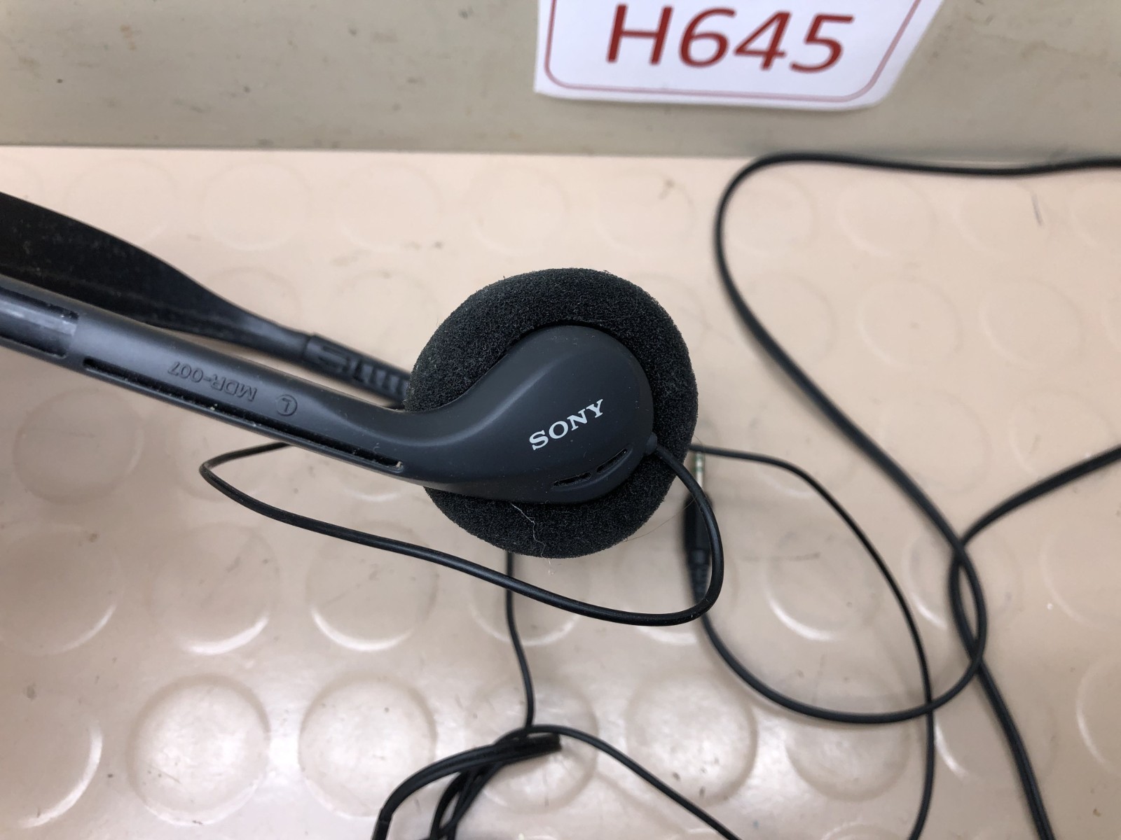 Vintage SONY MDR-007 On-Ear Portable Headphones Black