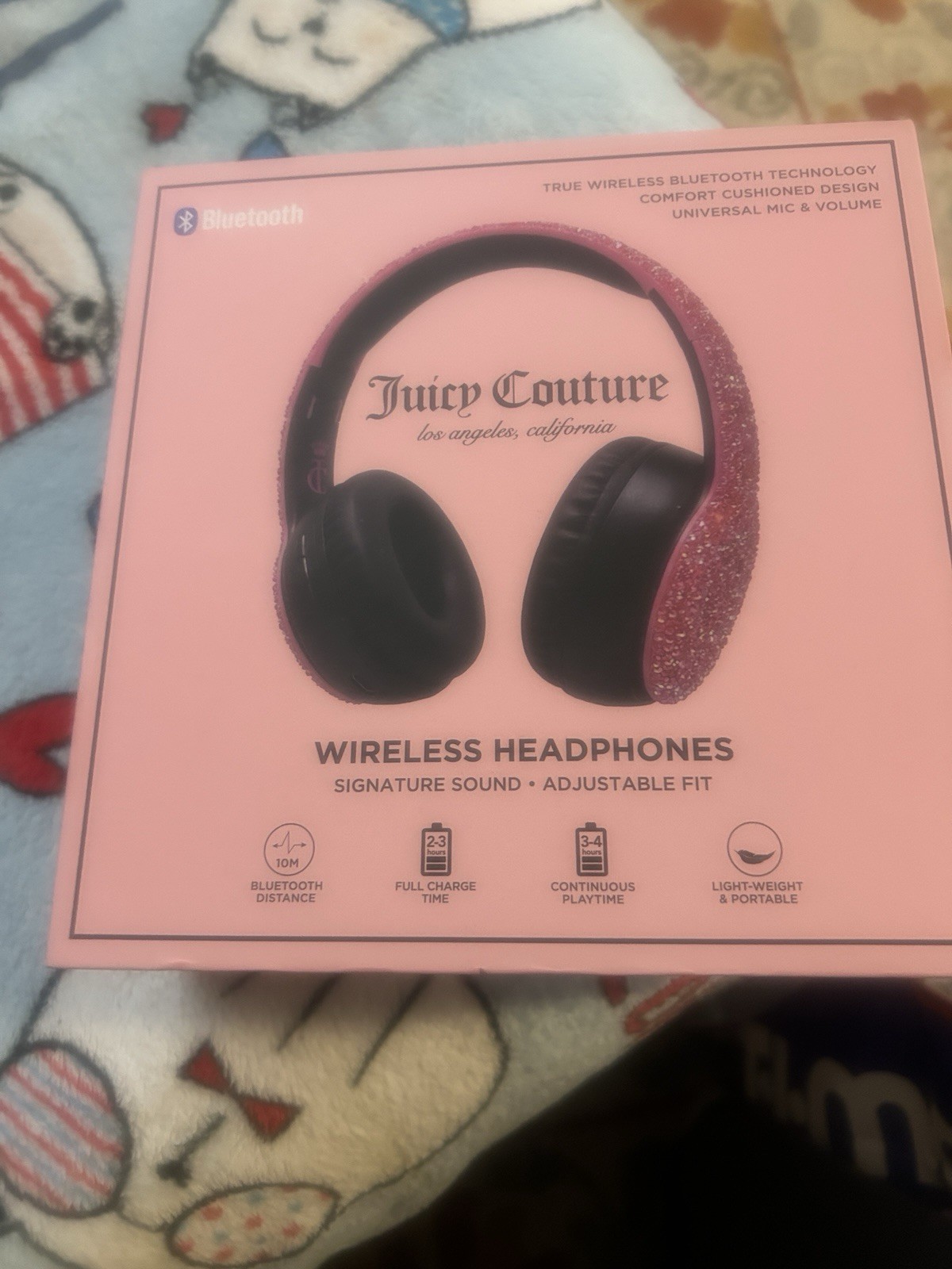 pink glitter Juicy Couture Bedazzled Headphones new in box