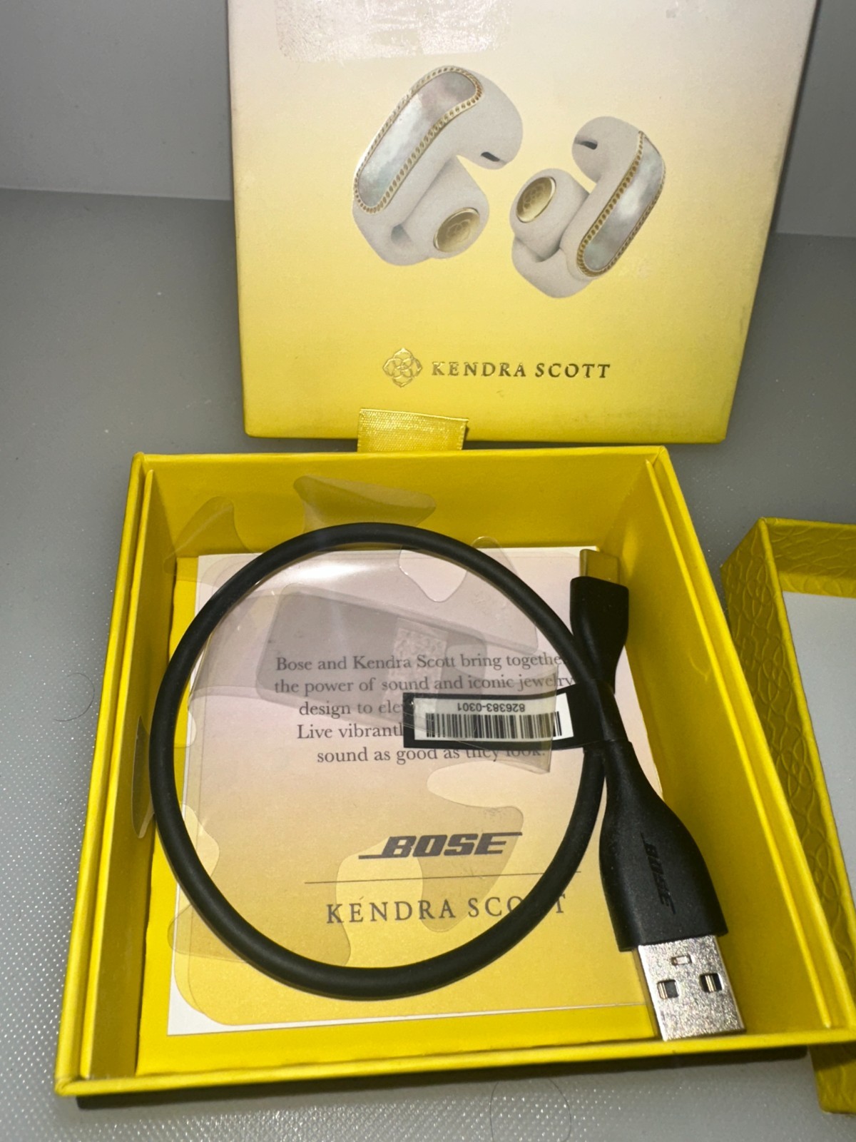Bose x Kendra Scott Ultra Open Earbuds 900159-0030 – Mother of Pearl