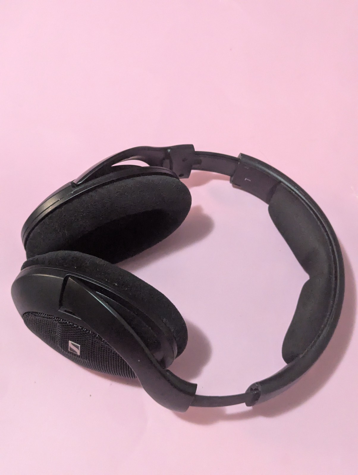 Sennheiser HD 560 S Over-The-Ear Wired Audiophile Headphones Excellent Condition