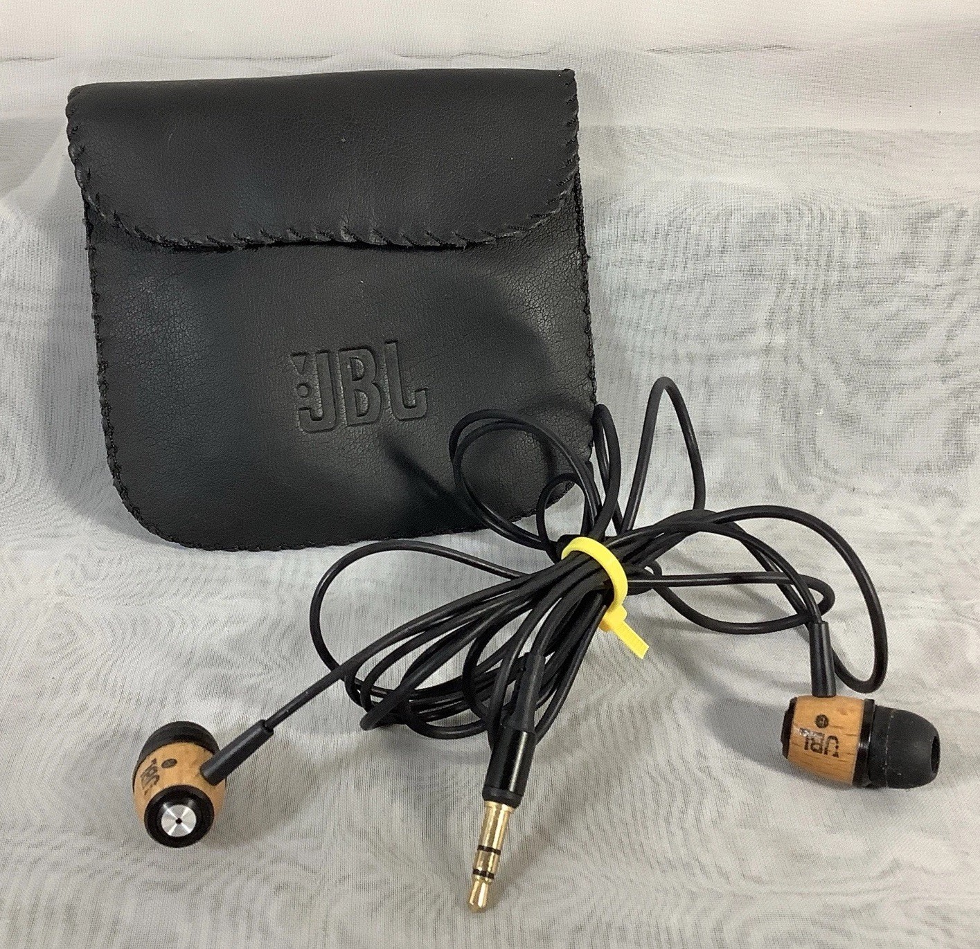 JBL In-ear Headphones 3.5 mm Jack Wired Earbuds