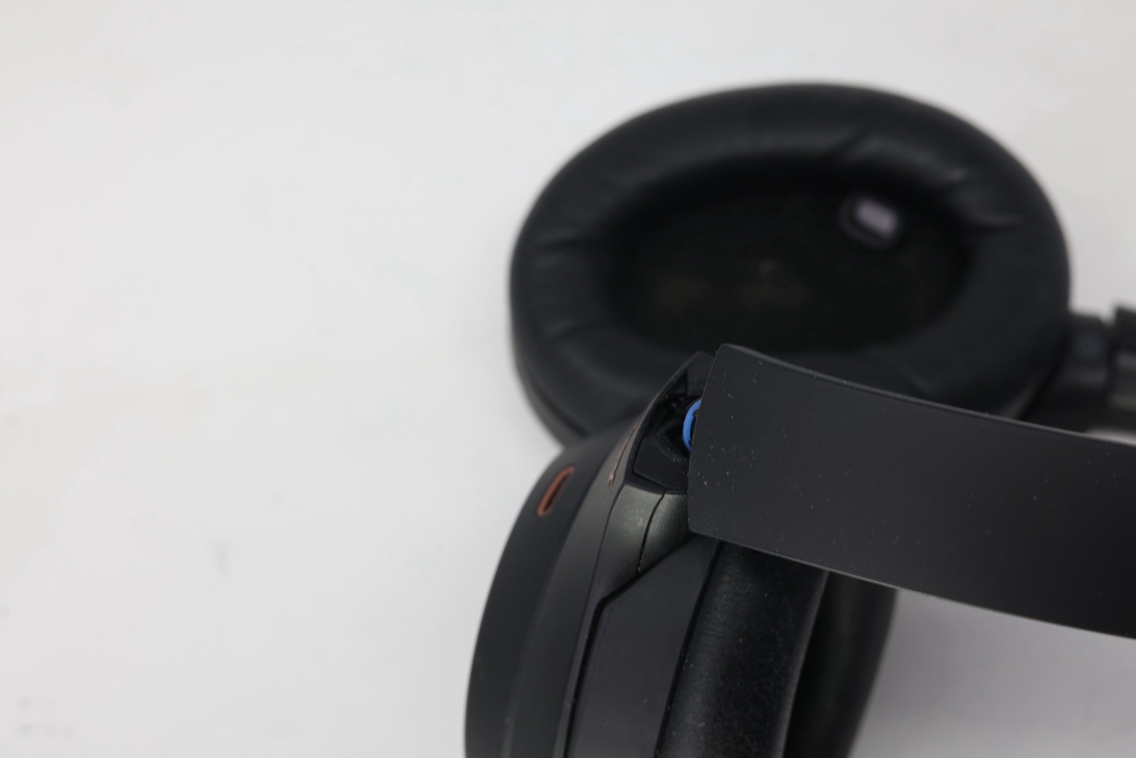 Sony WH-1000XM4 Wireless Premium Noise Canceling Headphones Black *SEE NOTES***