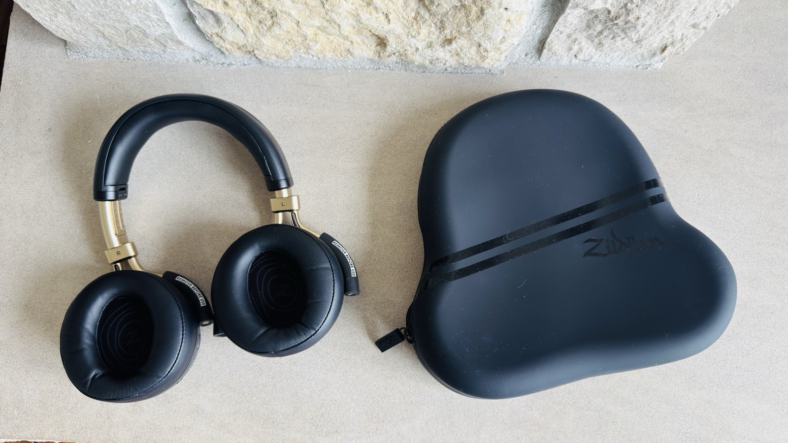 Zildjian Black & Gold Over-Ear Headphones 3.5mm USB-C with Case & Cables