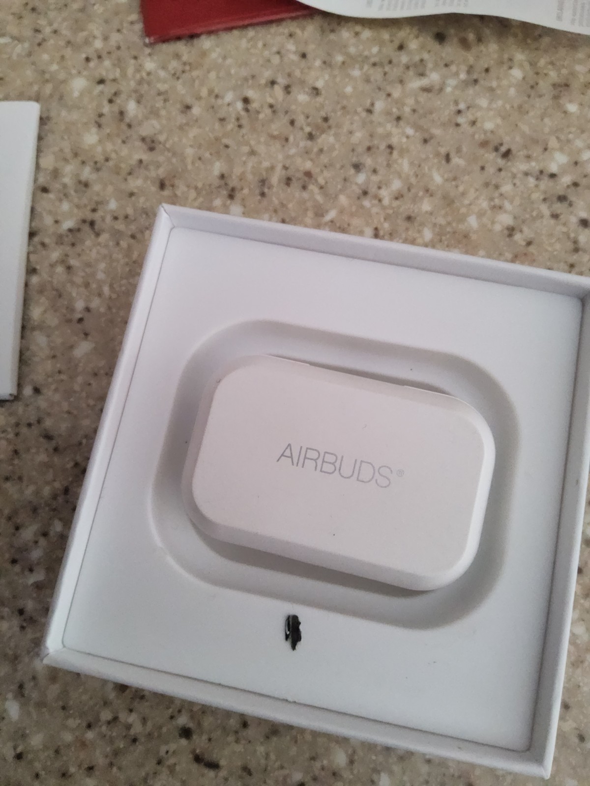 Apple AirPods Pro (2nd Gen) White Bluetooth In-Ear Earbuds Wireless Charging