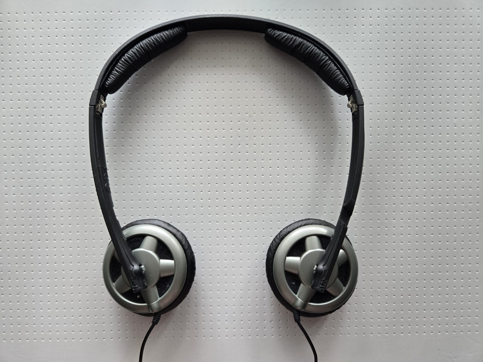 Sennheiser PX 100 Black 3.5mm Wired Lightweight Portable On-Ear Headphones
