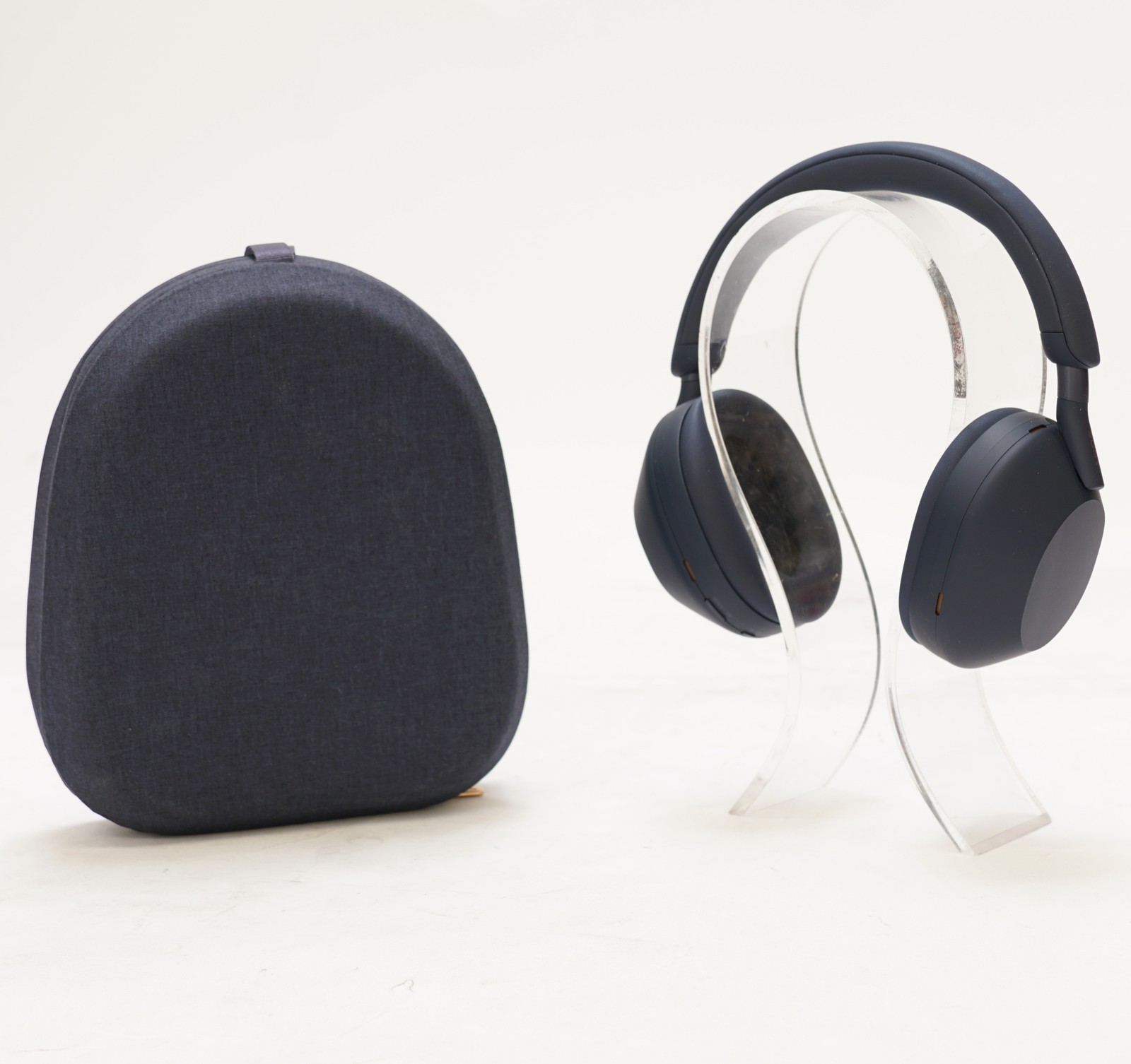 Sony WH-1000XM5 Wireless Noise Canceling Headphones (Midnight Blue)