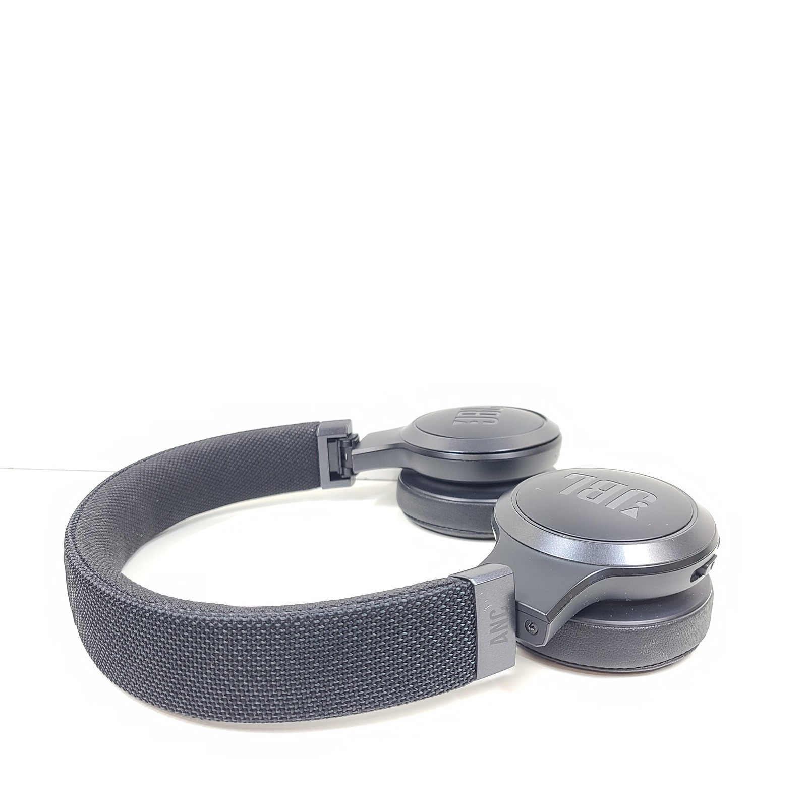 JBL Live 460NC Wireless On-Ear Noise Cancelling Headphones – Black Grade A
