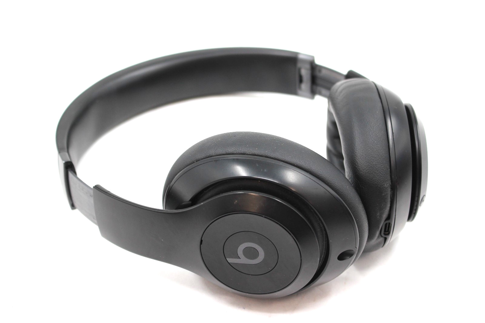 Beats by Dr. Dre Studio Pro Wireless Bluetooth Headphones – Black MQTP3LL/A