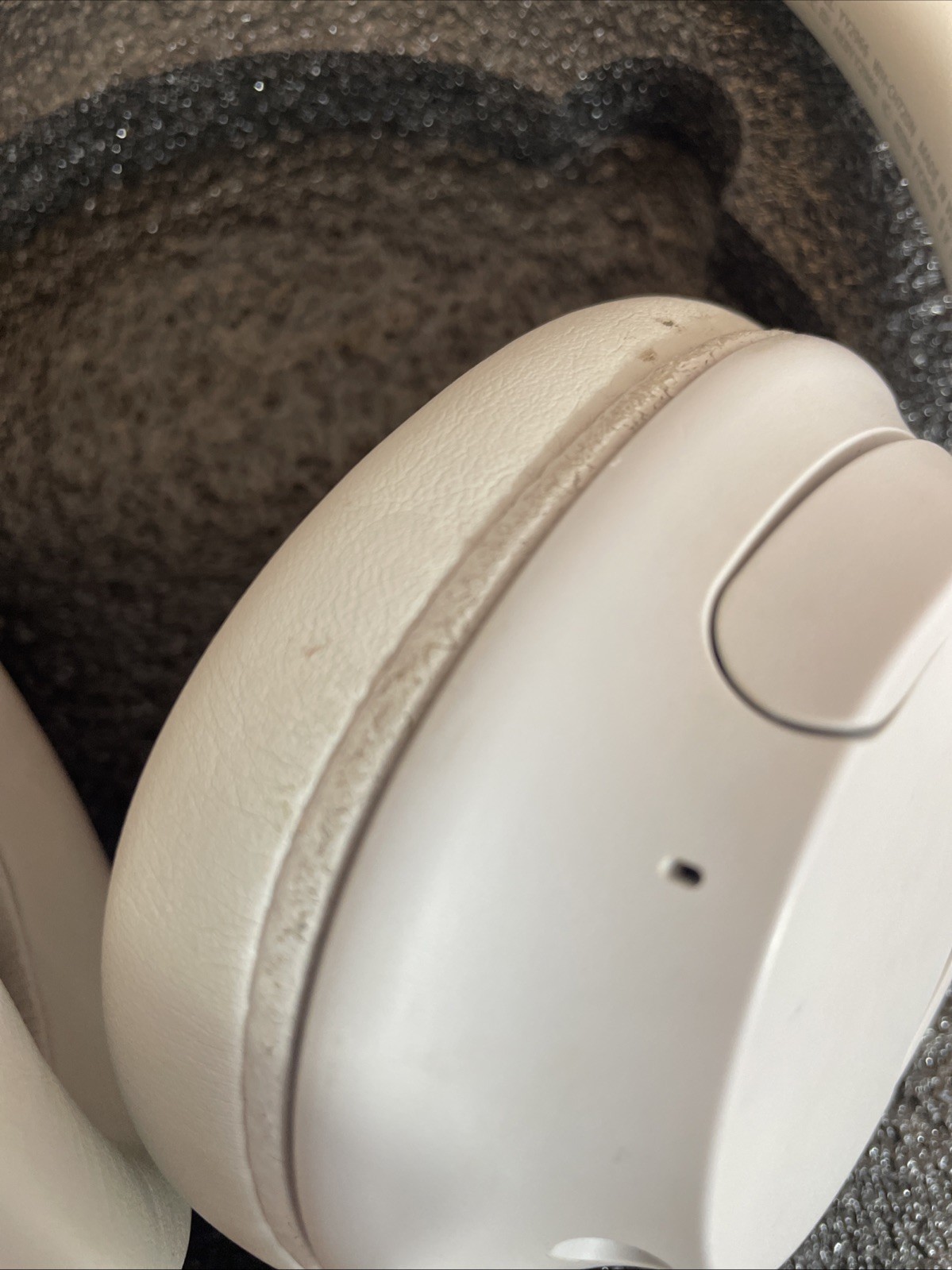 Sony Noise Canceling Wireless Headphones (Model # YY2966 WH-CH720N) TESTED Works