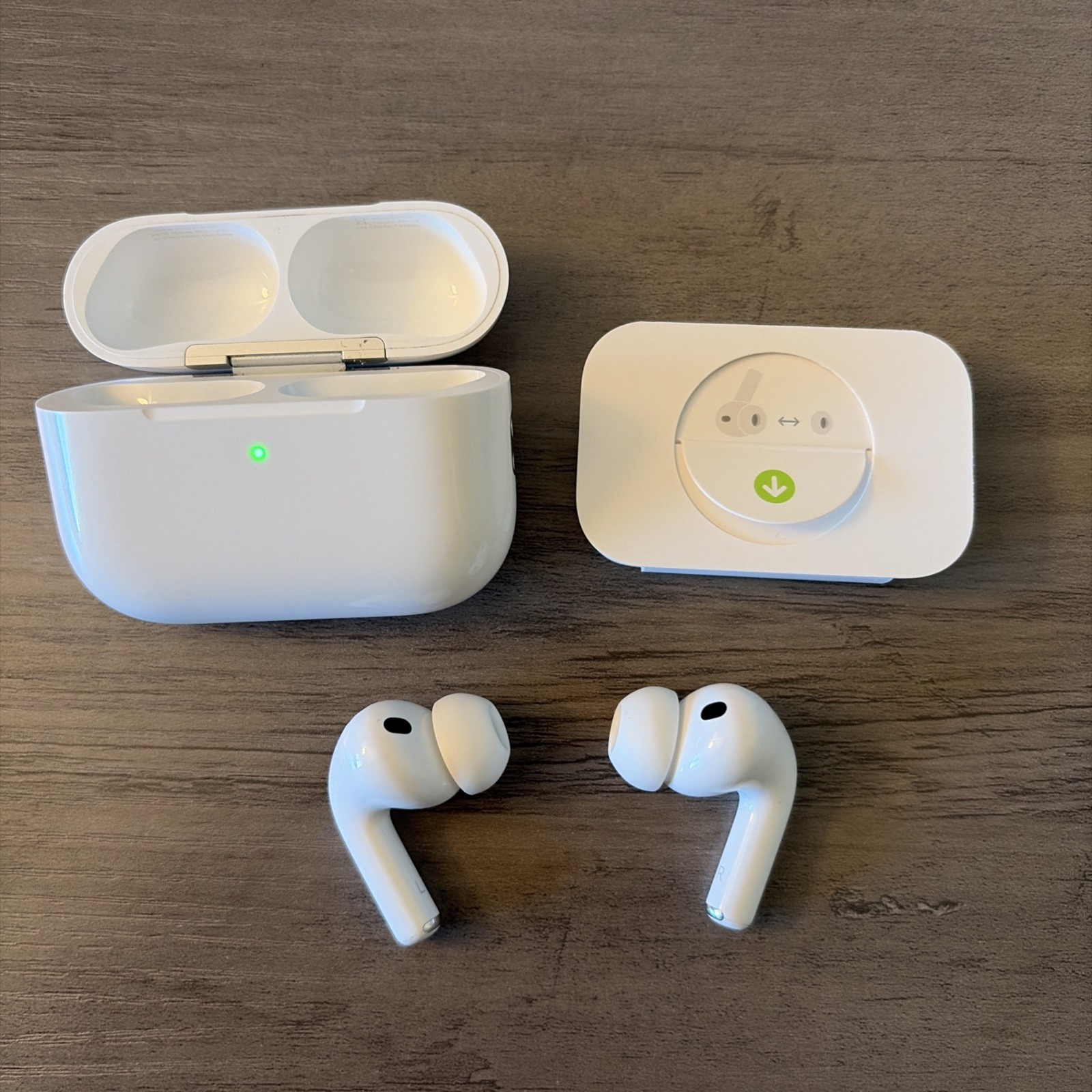 Apple AirPods Pro 3 White In Ear Headphones