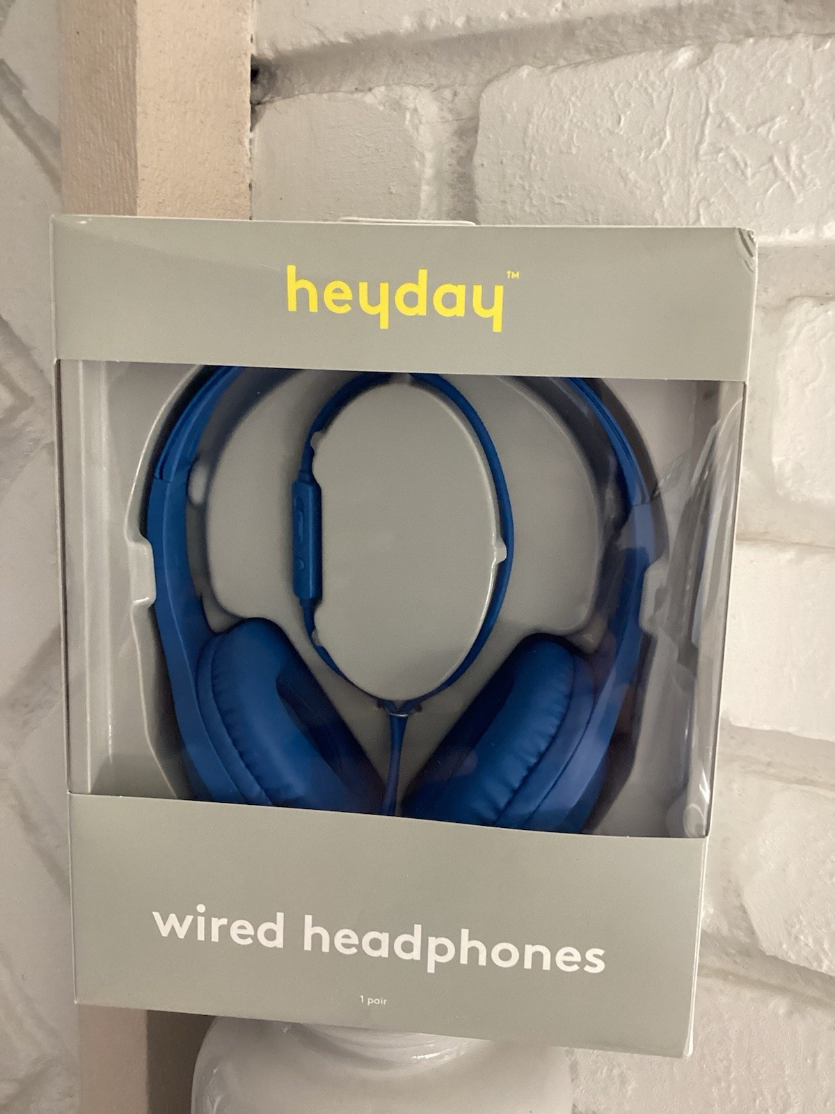 Heyday Wired On-Ear Headphones – With Microphone- Blue – NEW Open Box Close out
