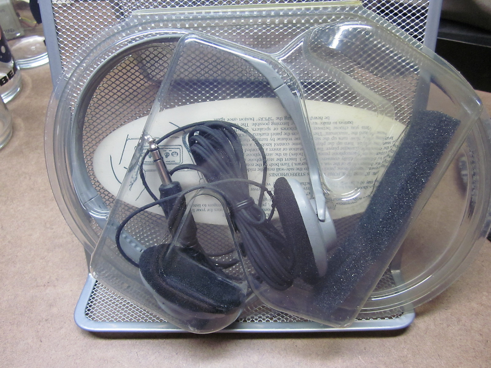 FORD MOTOR stereo headphones vtg Detroit Motor Company hi-fi auto-maker ear-cups