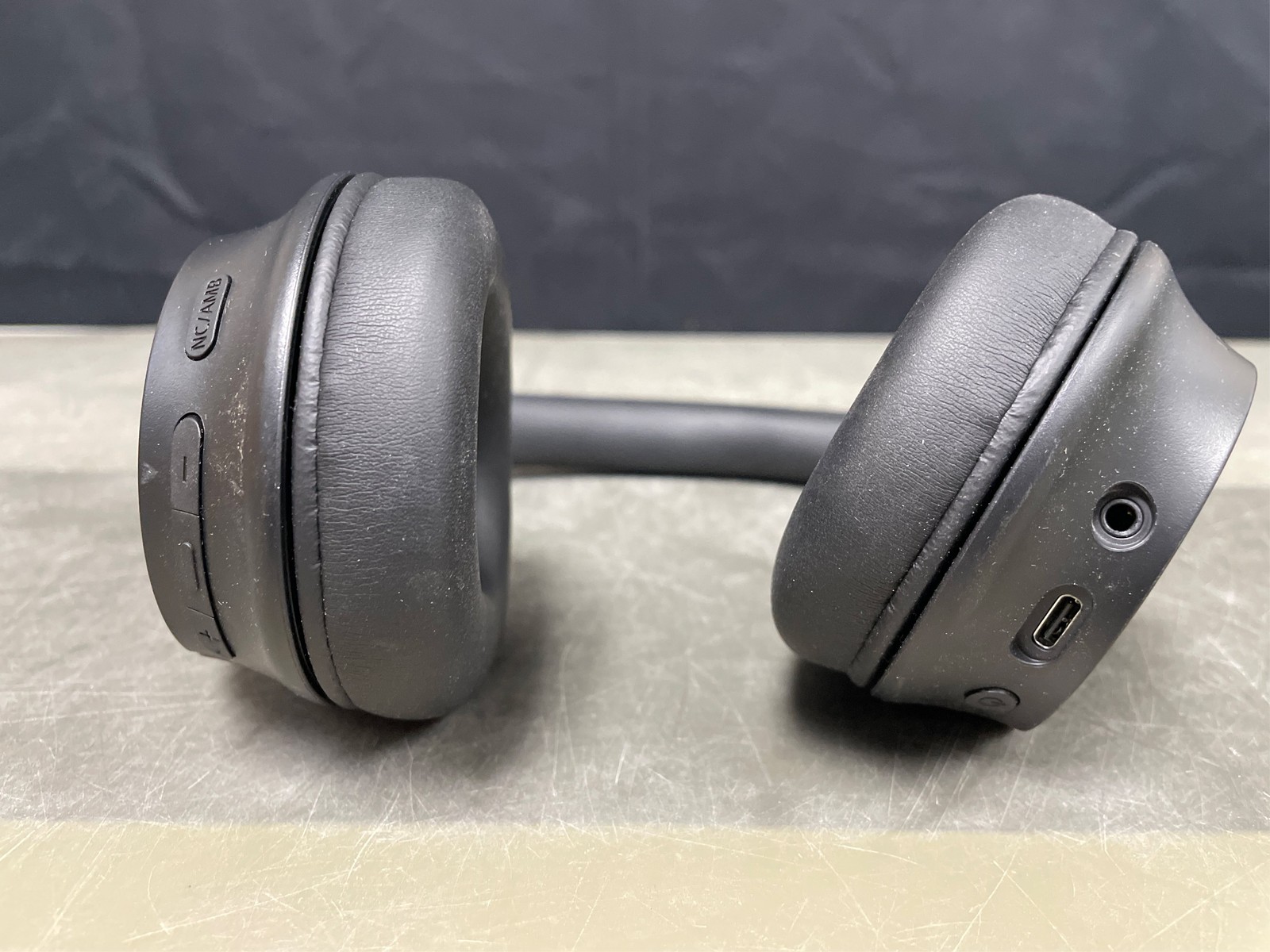 Sony WH-CH720N Noise Canceling Wireless Headphones Bluetooth Over The Ear Head 3