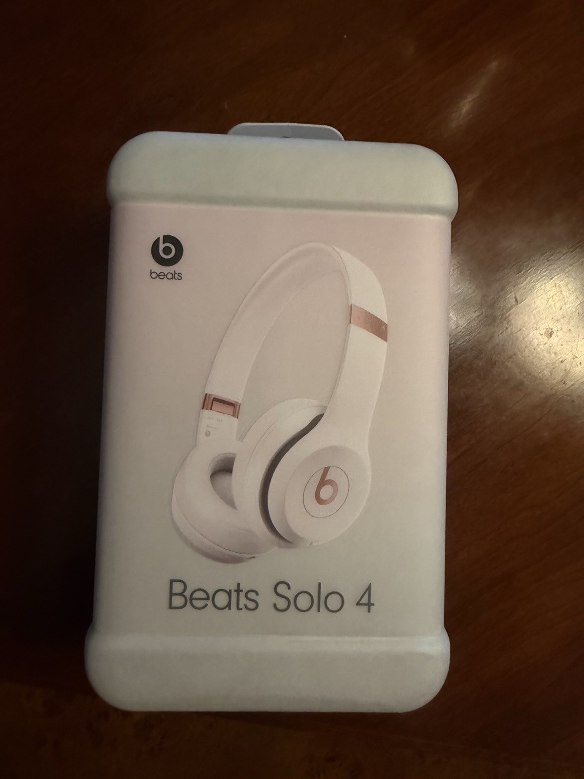 Beats Solo 4 Wireless On-Ear pink Headphones – New & Sealed