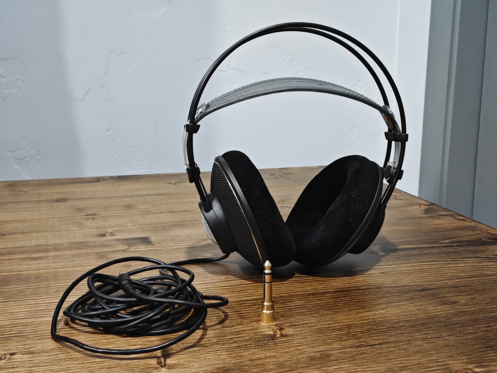 AKG K612 PRO Reference Studio Headphones – Black