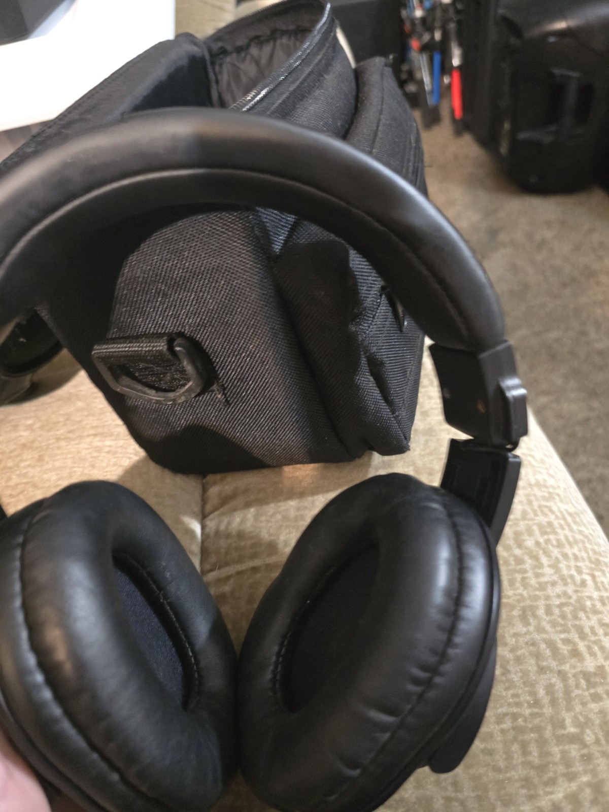 Audio-Technica ATH-M20x (Professional Monitor Headphones) Black