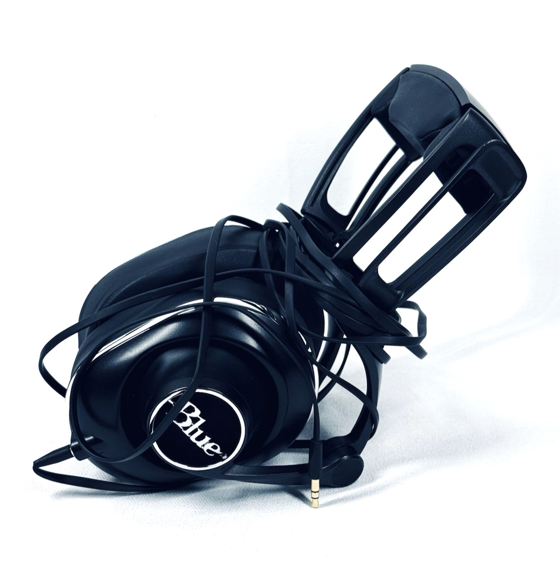 Blue Lola Over-Ear High-Fidelity Sealed Headphones Black Audio