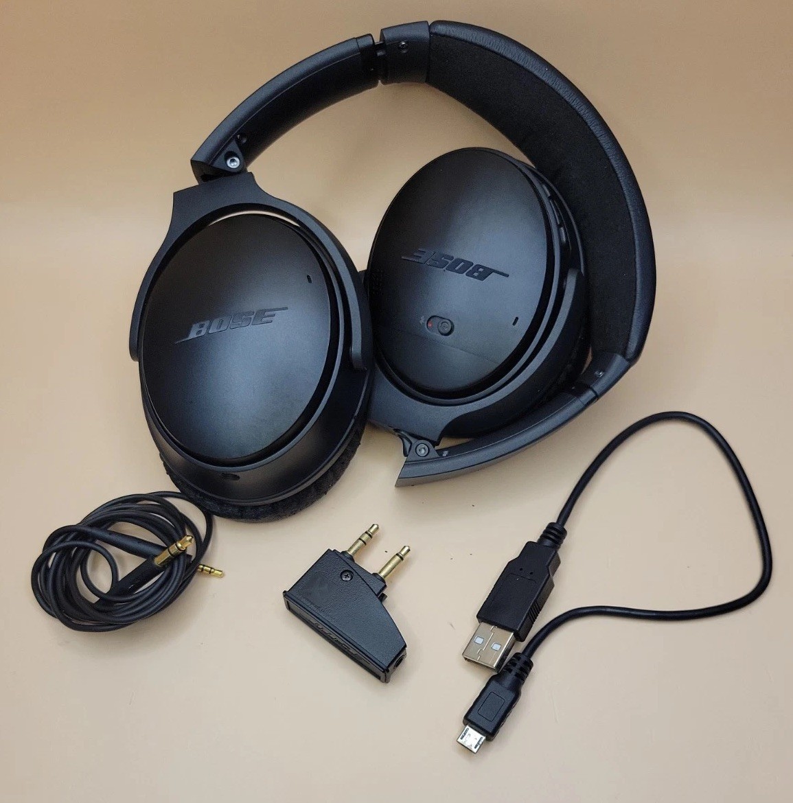 Bose QuietComfort 35 II QC35 II Wireless Noise Cancelling Headphones + Case