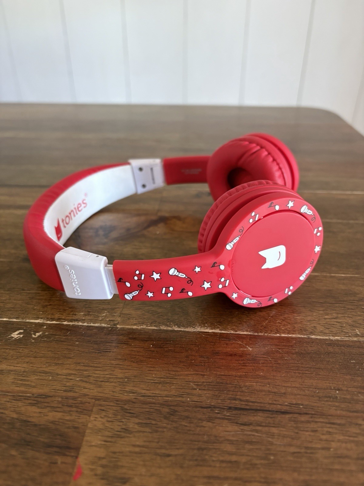 Red Headphones For Kids-Toniebox No Aux Cable
