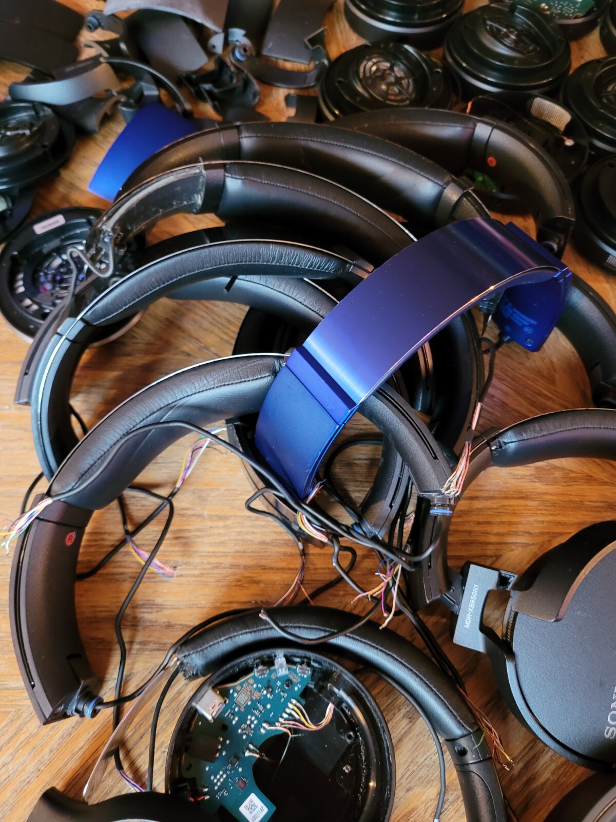 HUGE LOT Sony Extra Bass Wireless Bluetooth Headphones (MDR XB950N1) For Parts