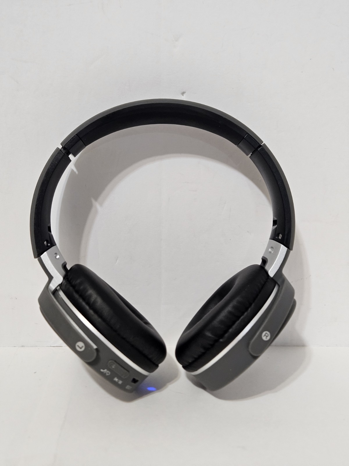 Sony Extra Bass Wireless Bluetooth Headphones Gray Silver MDR Tested Working