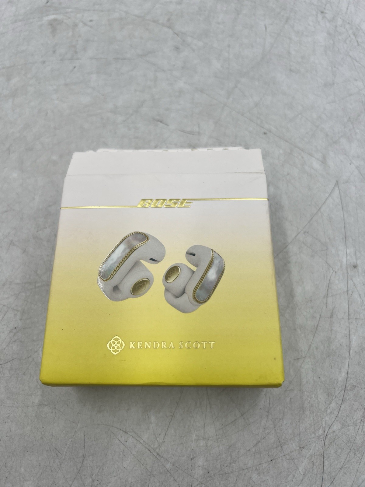 Bose x Kendra Scott Ultra Open Earbuds Mother of Pearl