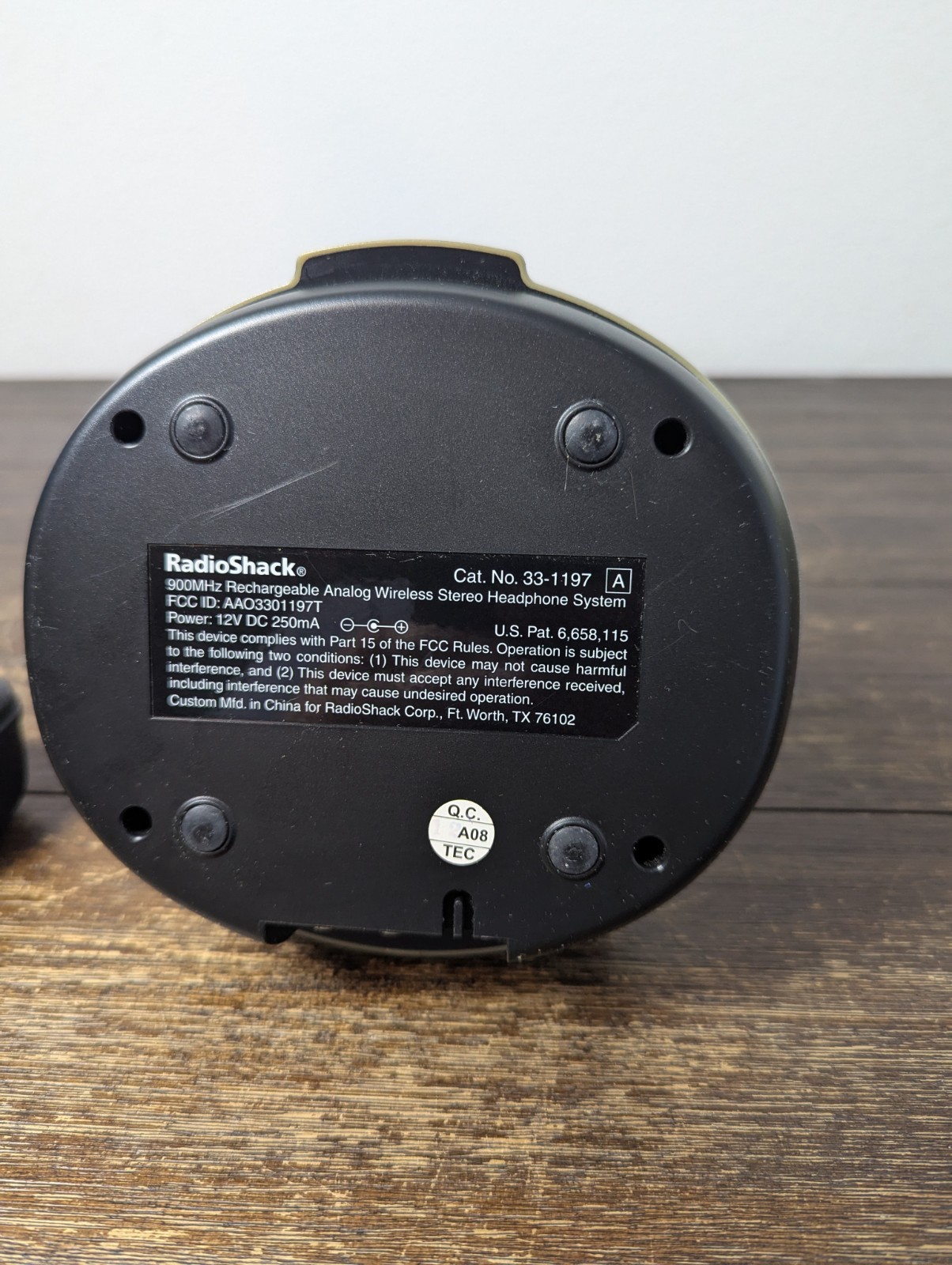 Radio Shack 900MHz Rechargeable Analog Wireless Stereo Charger Only 33-1197