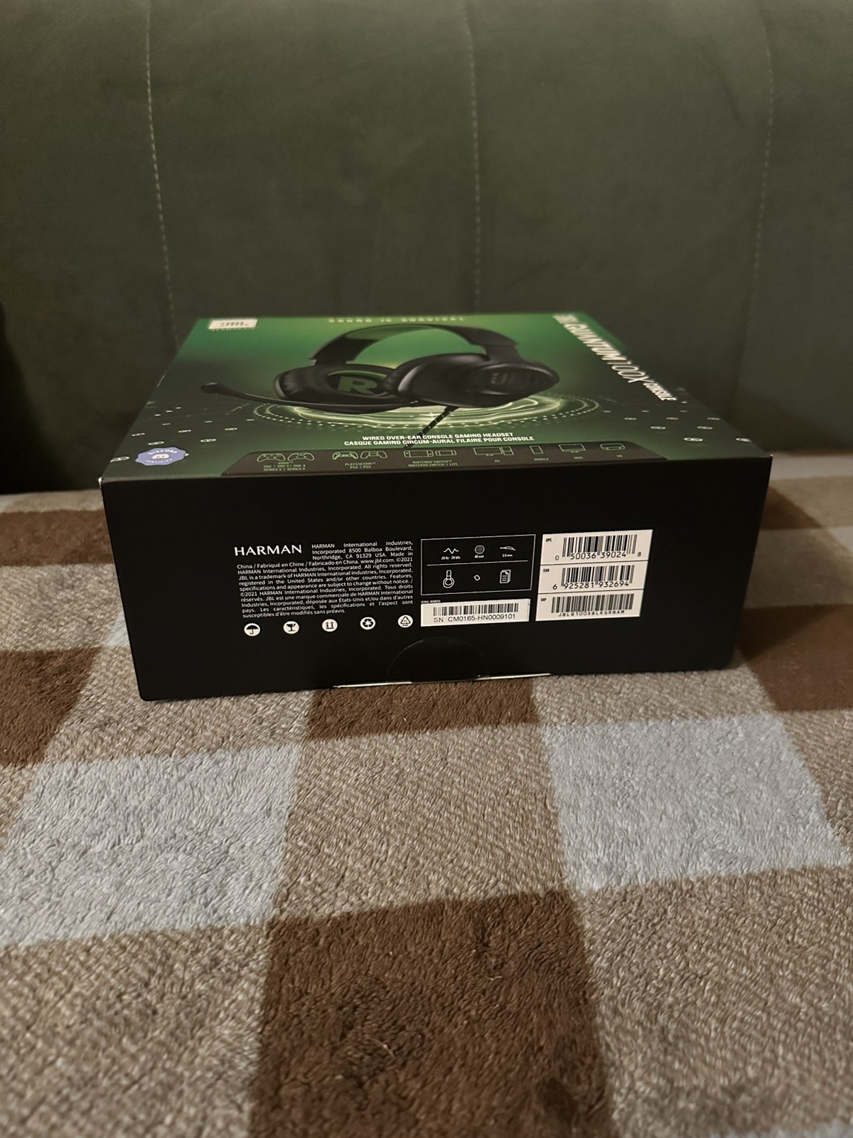 JBL Quantum 100x Wired Headset compatible with Xbox, ps4, ps5, switch -Black-NEW