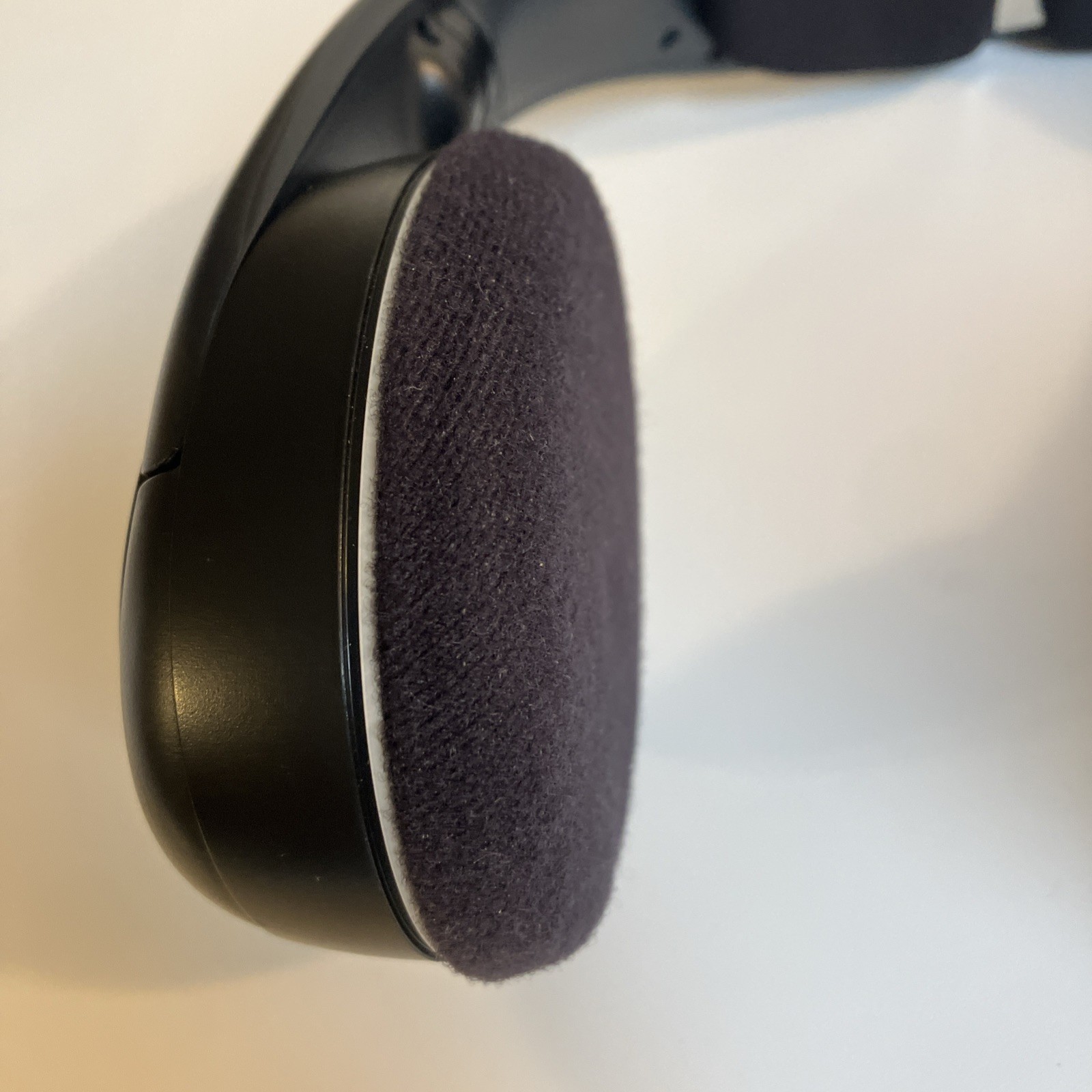Sennheiser HDR 135 Wireless Headphones, TR135 Charging Dock Base & Manuals Works