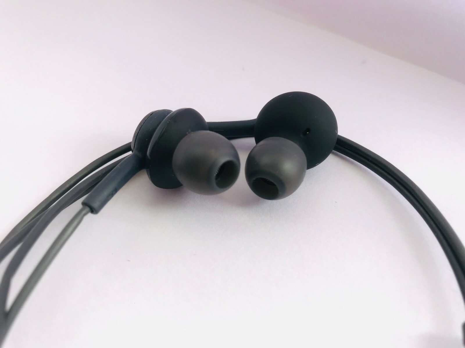 Powerful Super Bass Hand Free High Quality Headset Unique Sound Earbud